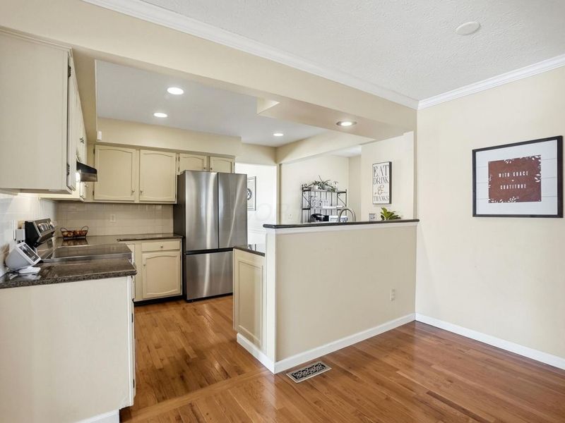 1278 Amol Lane, Columbus, OH 43235 Photo 15