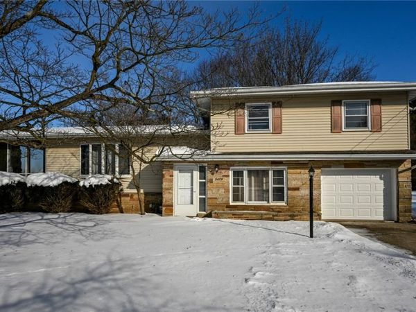 3475 Heckman Street NW, Uniontown, OH 44685