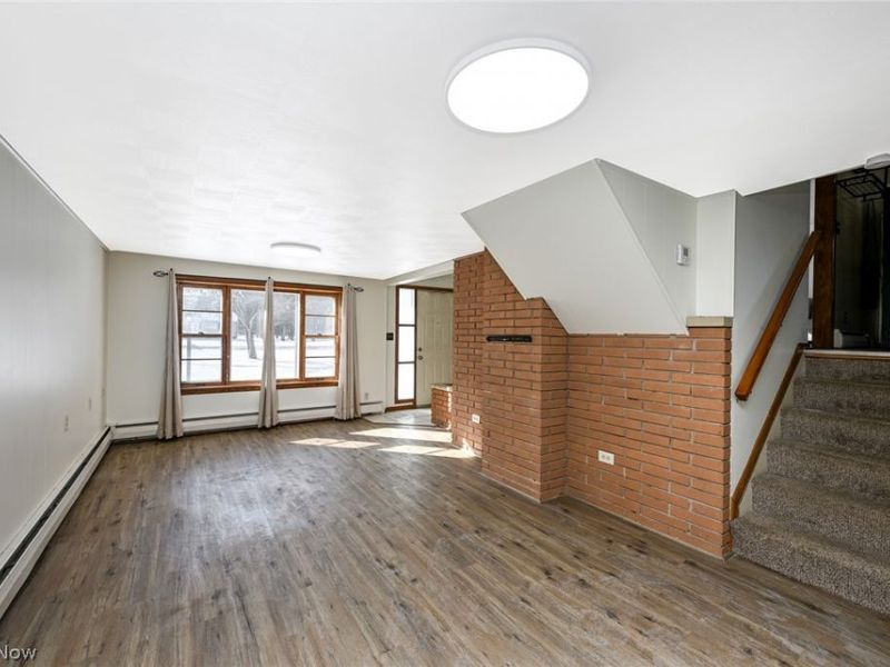 3475 Heckman Street NW, Uniontown, OH 44685 Photo 6