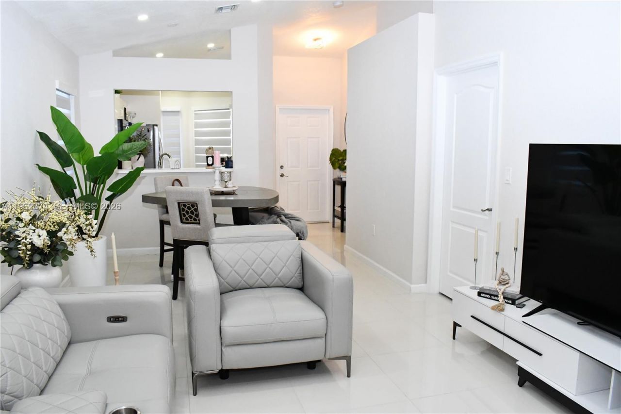 14273 SW 120 Ct , Unit 11-11, Miami, FL 33186 Photo