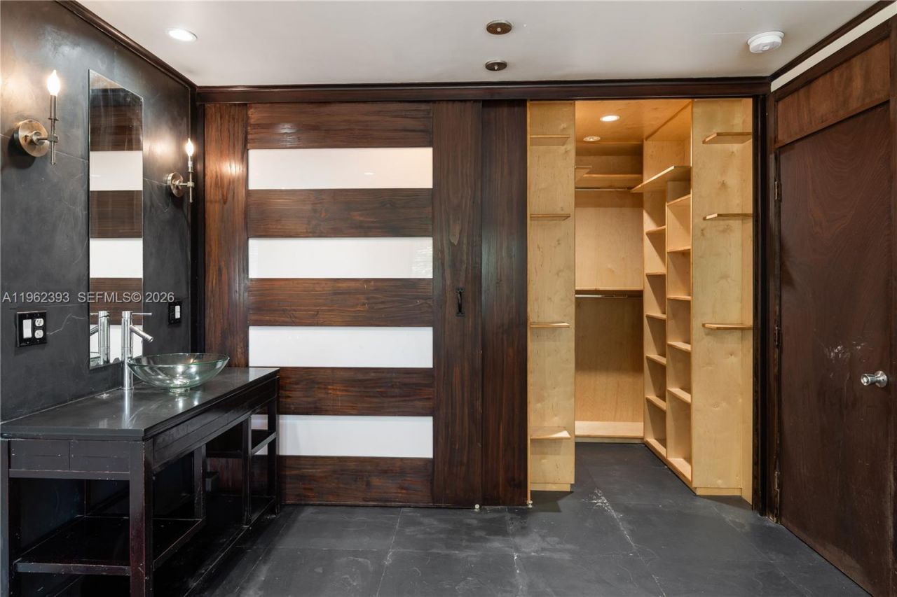 9850 NW 15th Ct, Unit 9850, Pembroke Pines, FL 33024 Photo