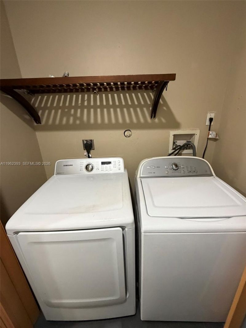 9850 NW 15th Ct, Unit 9850, Pembroke Pines, FL 33024 Photo