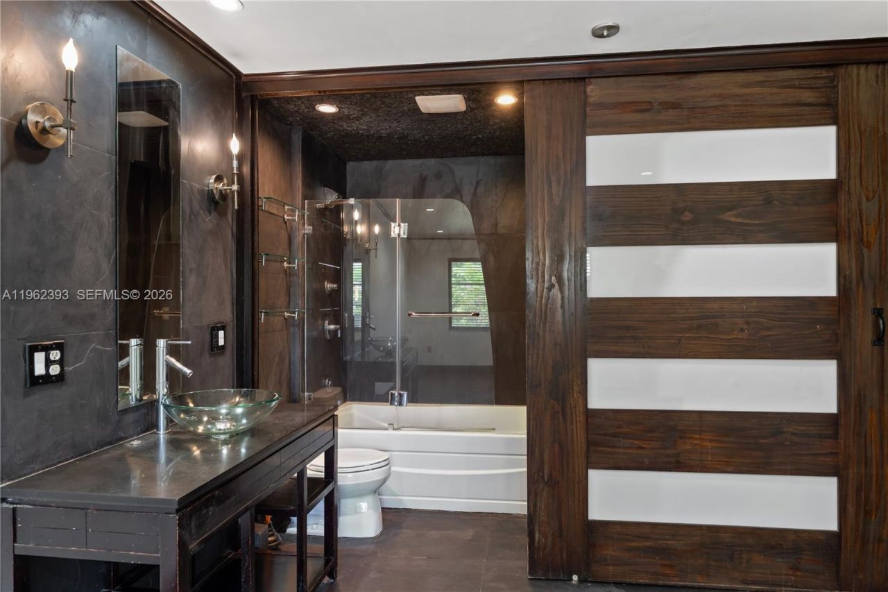 9850 NW 15th Ct, Unit 9850, Pembroke Pines, FL 33024 Photo