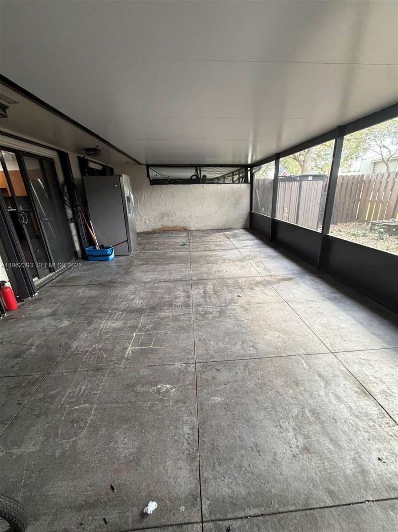 9850 NW 15th Ct, Unit 9850, Pembroke Pines, FL 33024 Photo