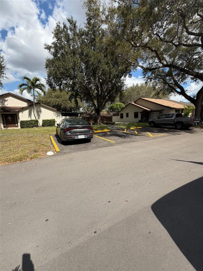 9850 NW 15th Ct, Unit 9850, Pembroke Pines, FL 33024 Photo