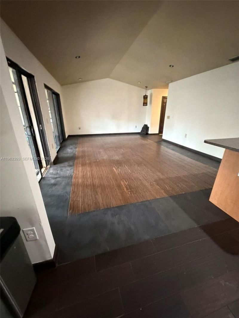 9850 NW 15th Ct, Unit 9850, Pembroke Pines, FL 33024 Photo