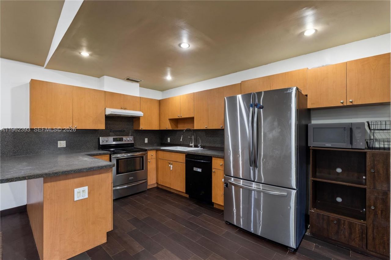 9850 NW 15th Ct, Unit 9850, Pembroke Pines, FL 33024 Photo