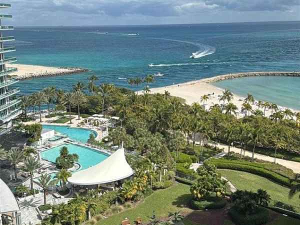 10275 Collins Ave, Unit 1402, Bal Harbour, FL 33154