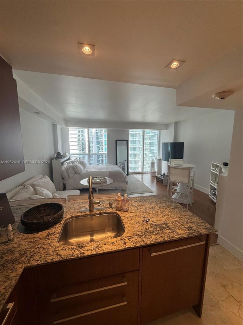 10275 Collins Ave, Unit 1402, Bal Harbour, FL 33154 Photo