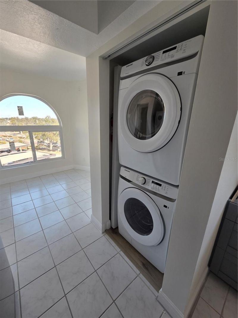 650 Island Way, Unit 408, Clearwater Beach, FL 33767 Photo