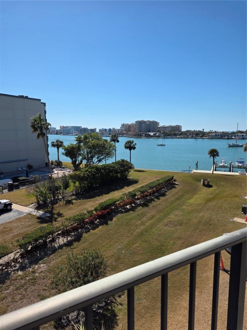 650 Island Way, Unit 408, Clearwater Beach, FL 33767 Photo