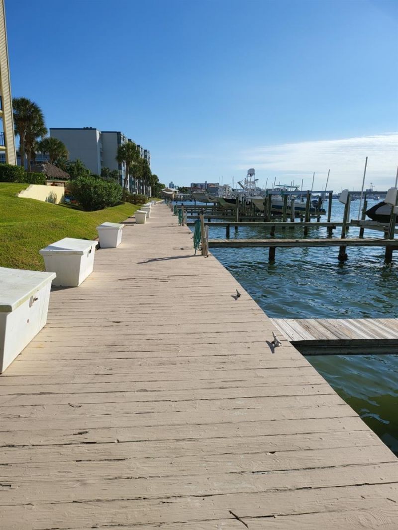 650 Island Way, Unit 408, Clearwater Beach, FL 33767 Photo