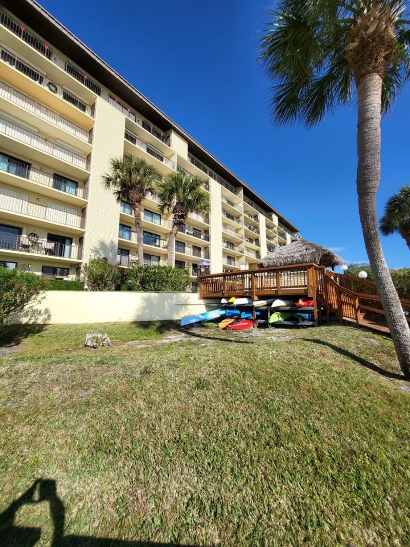 650 Island Way, Unit 408, Clearwater Beach, FL 33767 Photo