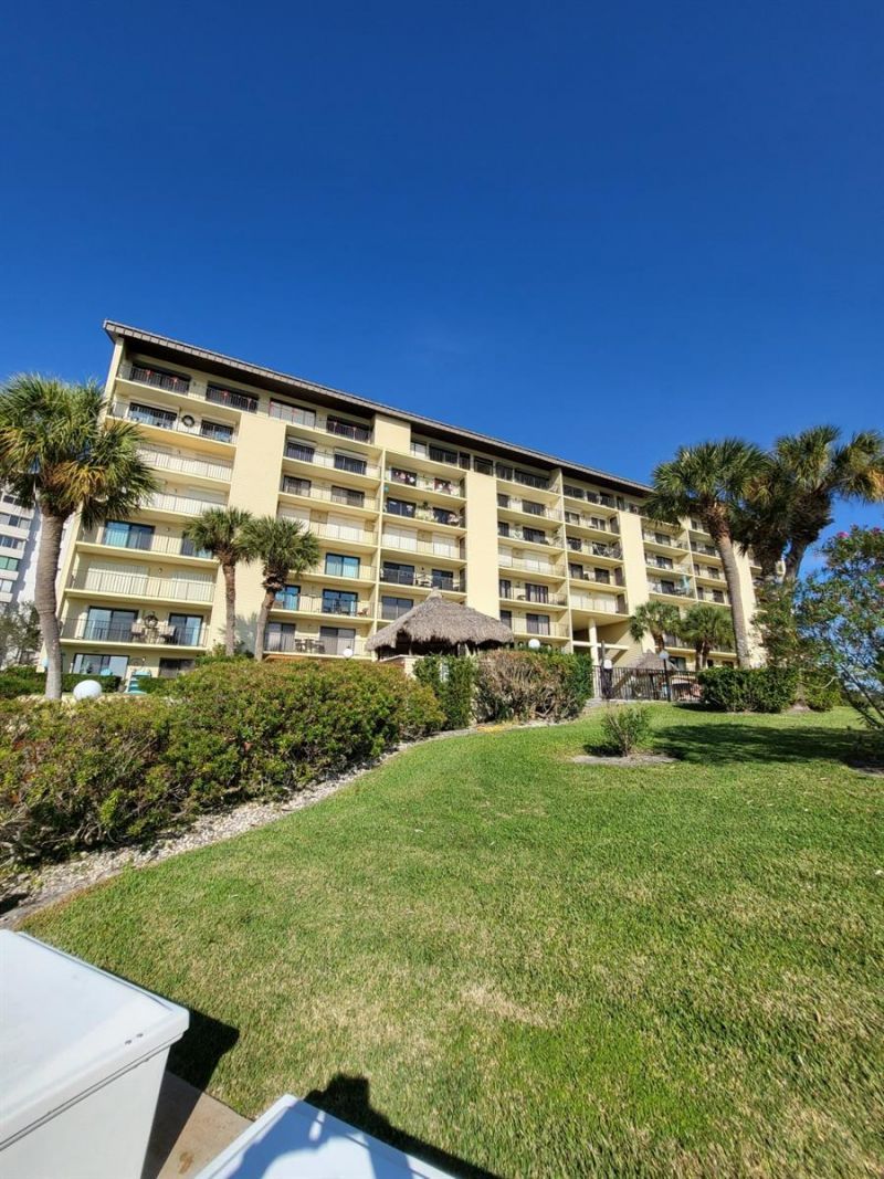 650 Island Way, Unit 408, Clearwater Beach, FL 33767 Photo