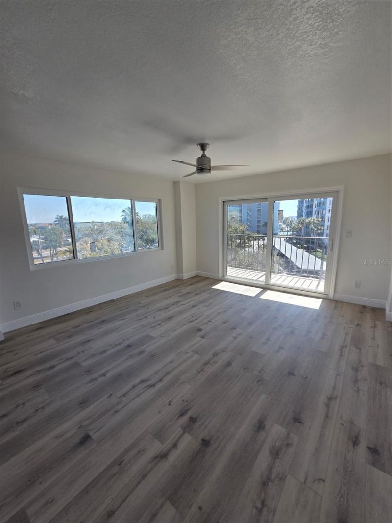 650 Island Way, Unit 408, Clearwater Beach, FL 33767 Photo