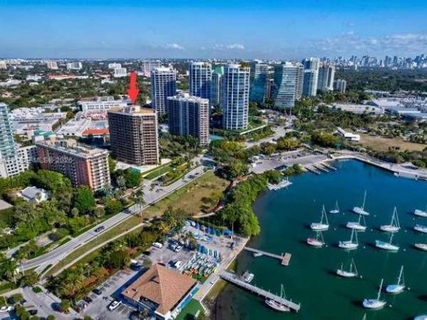 2901 S Bayshore Dr, Unit 17D, Coconut Grove, FL 33133