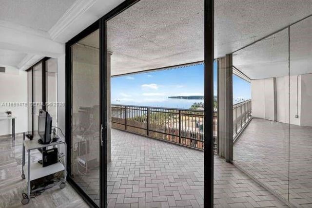 2901 S Bayshore Dr, Unit 17D, Coconut Grove, FL 33133 Photo