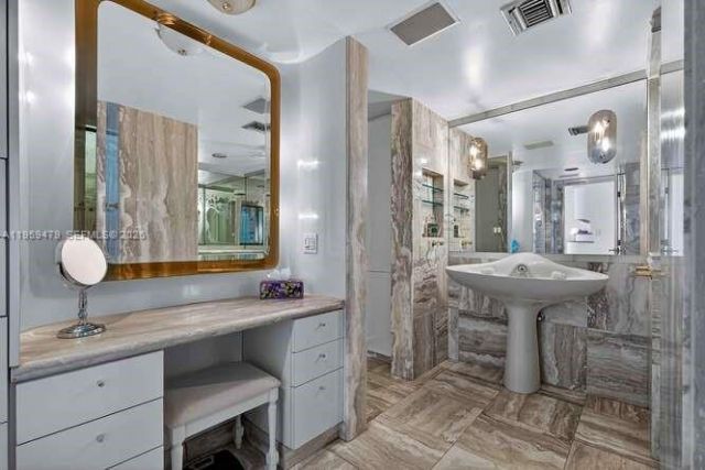 2901 S Bayshore Dr, Unit 17D, Coconut Grove, FL 33133 Photo