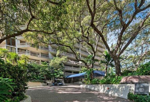 2901 S Bayshore Dr, Unit 17D, Coconut Grove, FL 33133 Photo