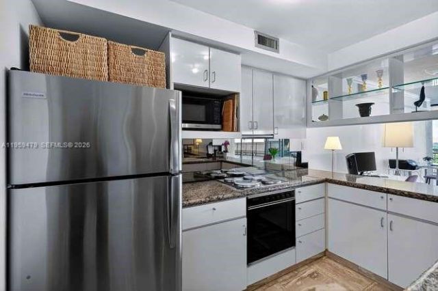 2901 S Bayshore Dr, Unit 17D, Coconut Grove, FL 33133 Photo