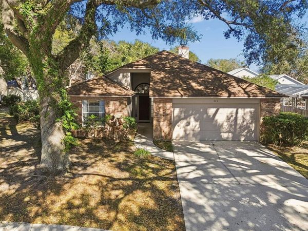 304 STERLING LAKE DRIVE, OCOEE, FL 34761