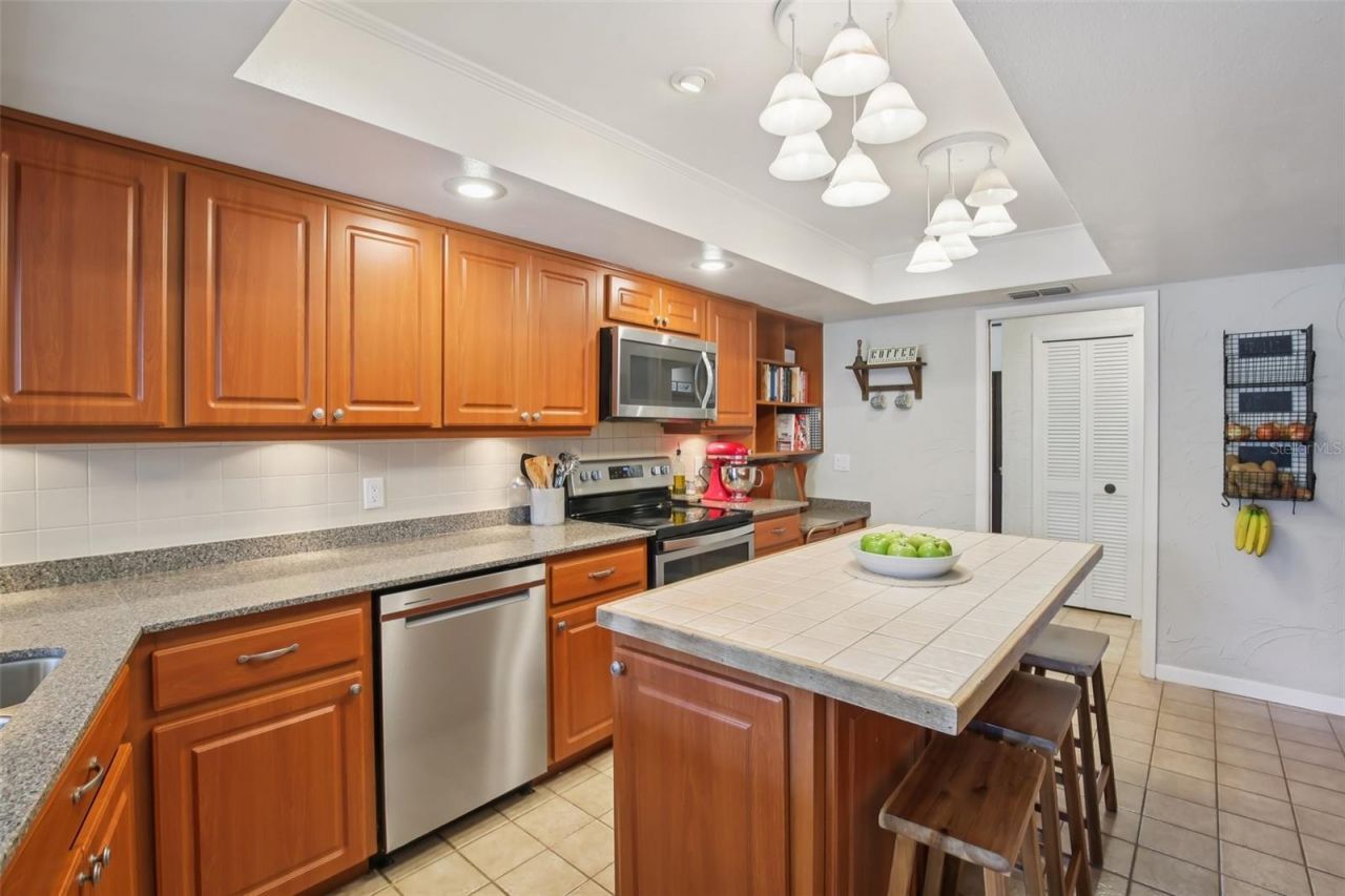 2943 Mayfair Court, Clearwater, FL 33761 Photo