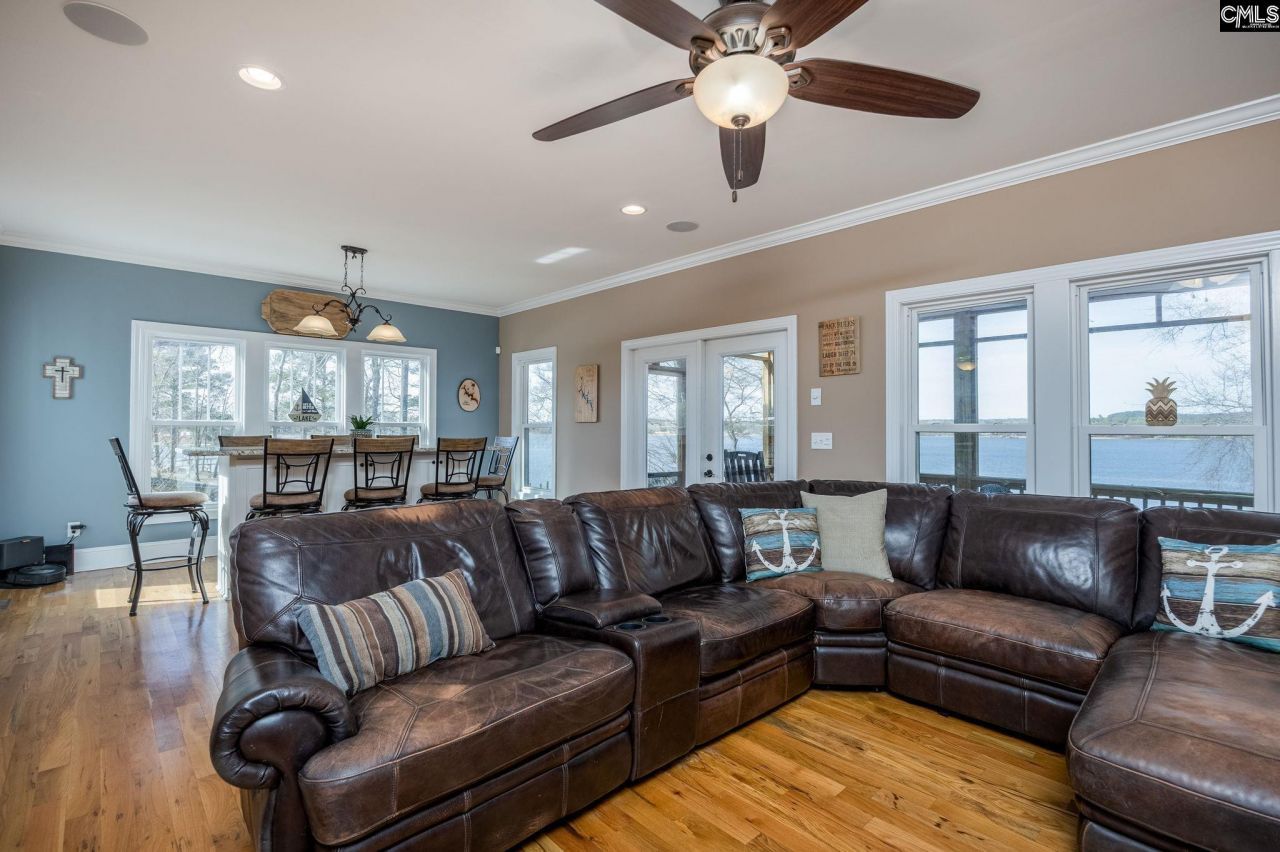 2583 Rockbridge Road  Photo 9