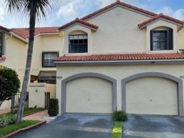 3535 Magellan Cir , Unit 524, Aventura, FL 33180