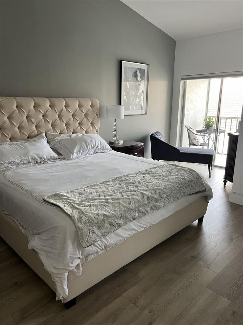 3535 Magellan Cir , Unit 524, Aventura, FL 33180 Photo