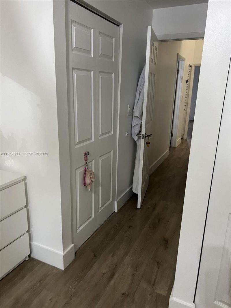 3535 Magellan Cir , Unit 524, Aventura, FL 33180 Photo