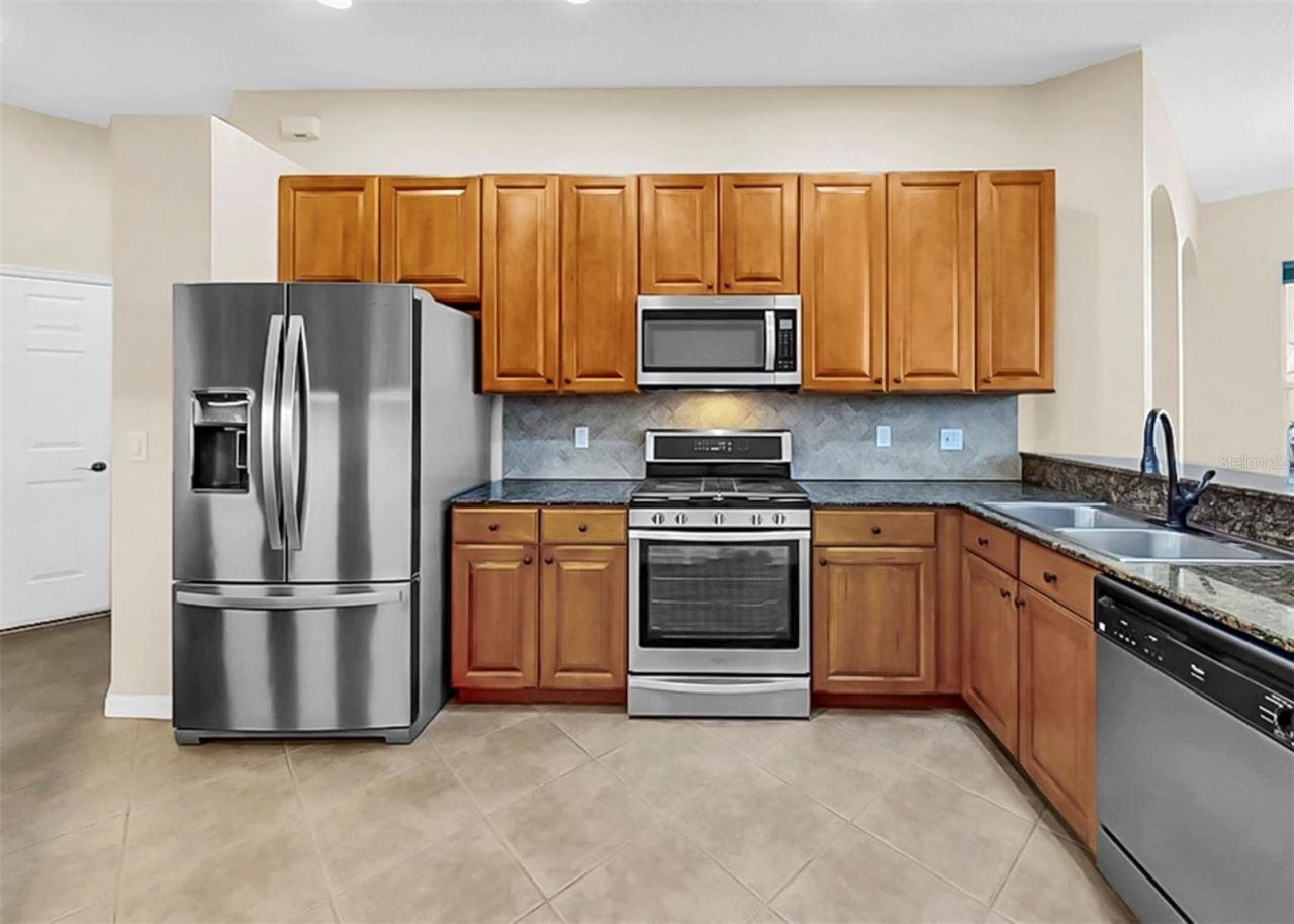 1105 Sweet Breeze Drive, Valrico, FL 33594 Photo