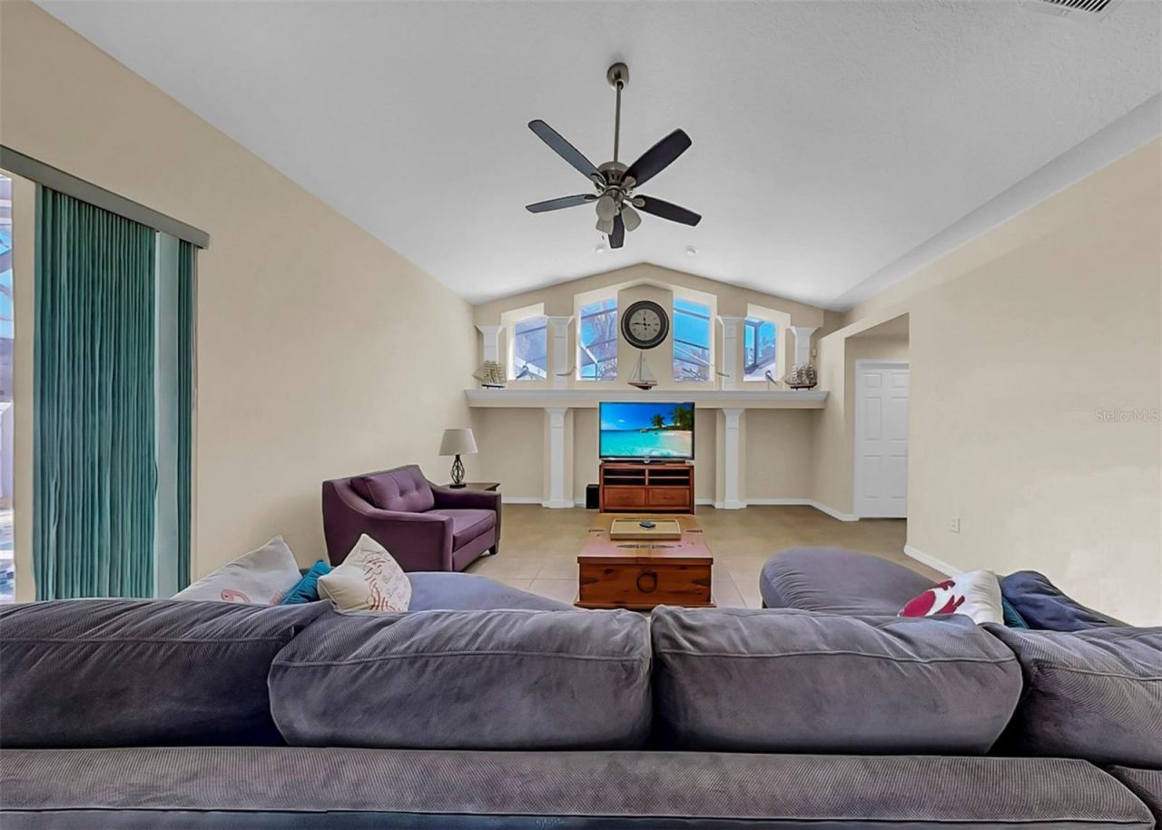 1105 Sweet Breeze Drive, Valrico, FL 33594 Photo