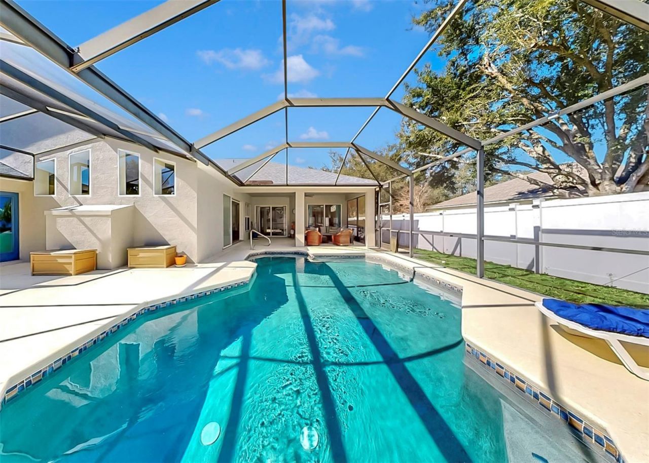 1105 Sweet Breeze Drive, Valrico, FL 33594 Photo