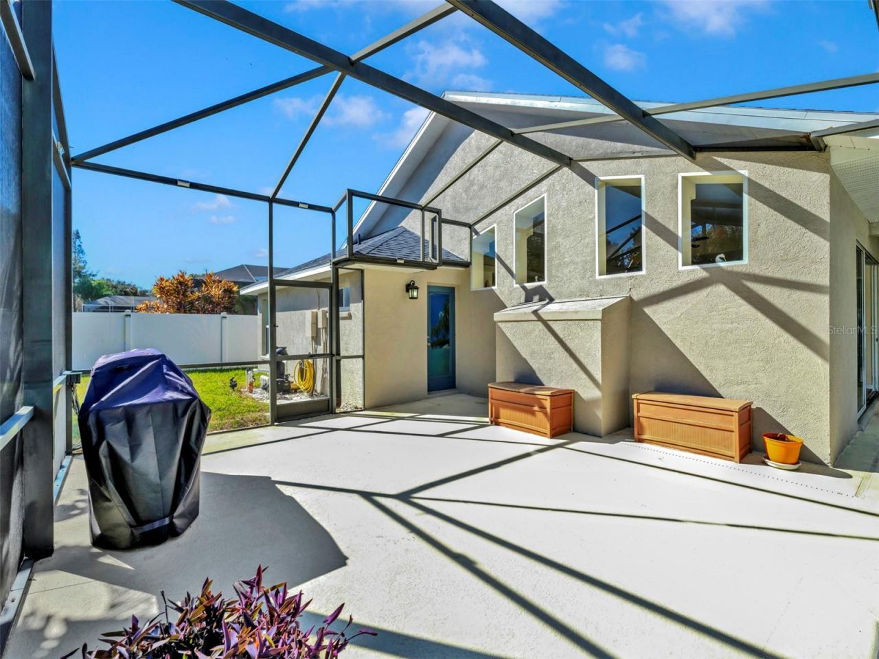 1105 Sweet Breeze Drive, Valrico, FL 33594 Photo