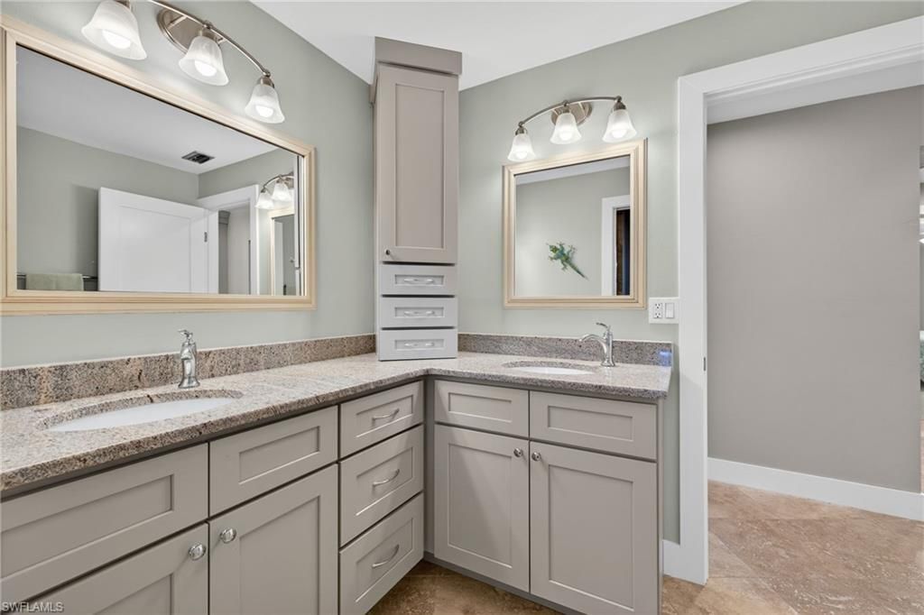 686 Emeril Ct, Sanibel, FL 33957 Photo