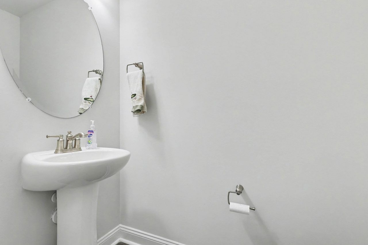 5209 Double Eagle Way Photo 4