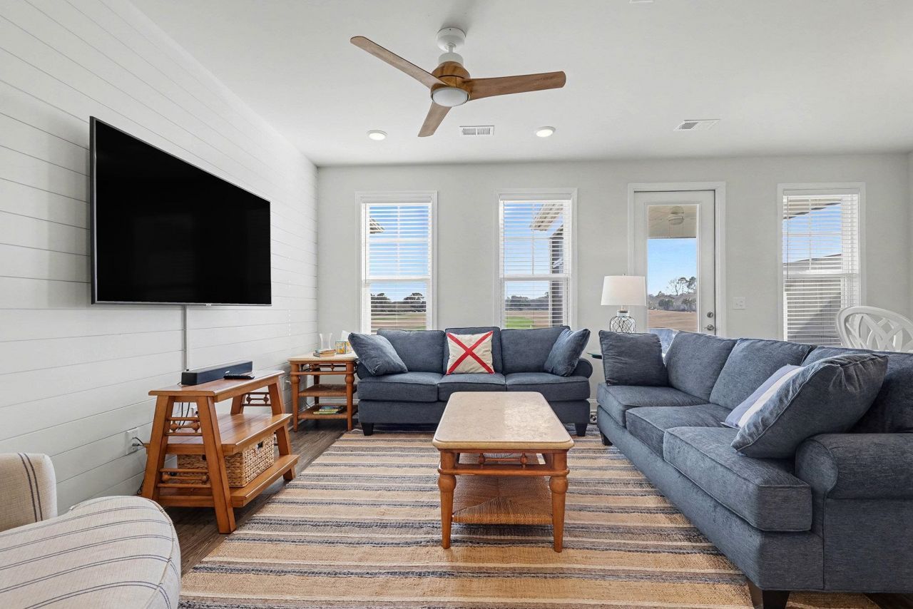 5209 Double Eagle Way Photo 8