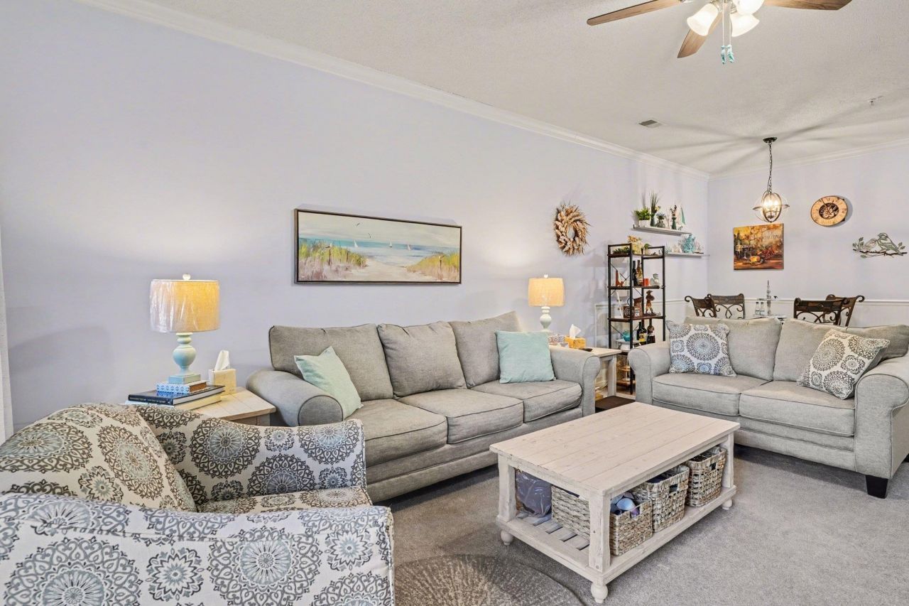 5846 Longwood Dr. Photo 15