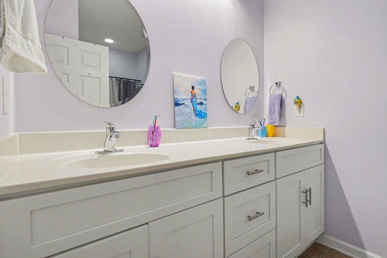 5846 Longwood Dr. Photo 20