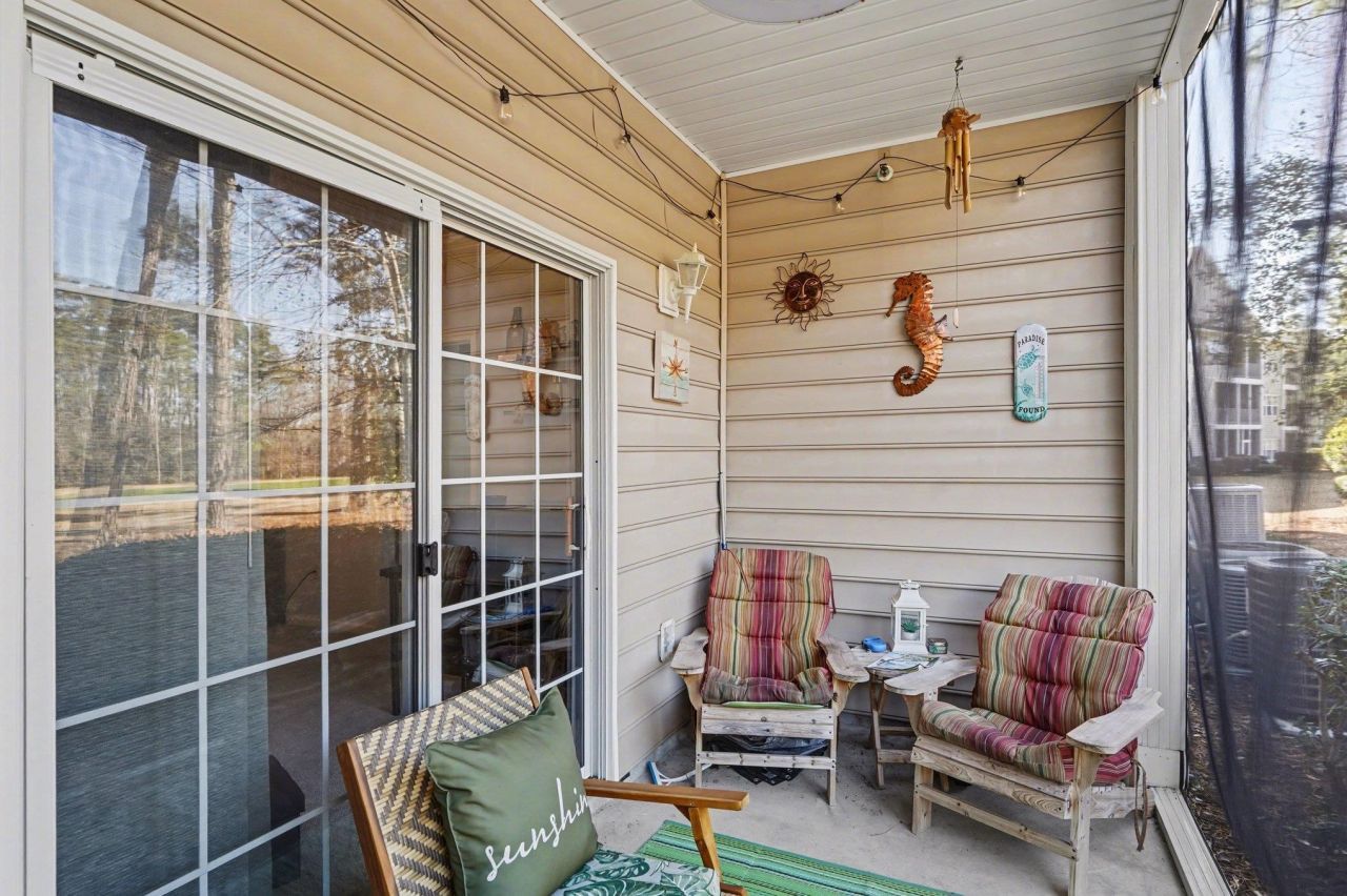 5846 Longwood Dr. Photo 25