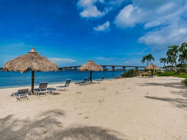 6001 BAHIA DEL MAR CIRCLE, Unit 527, ST PETERSBURG, FL 33715