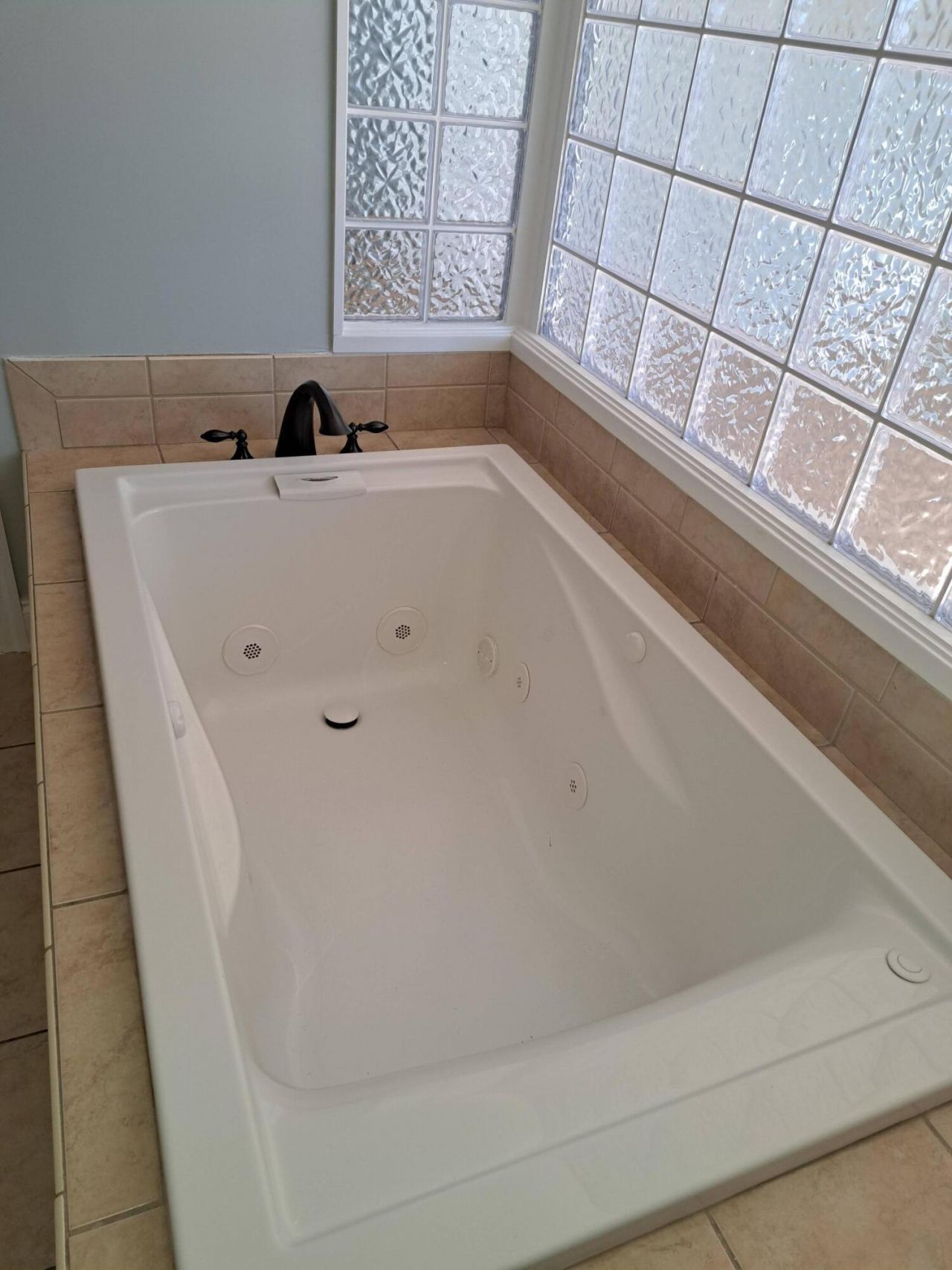 1027 E Recess Road Photo 17