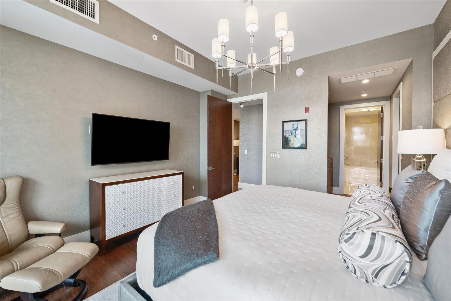 2770 NE 14th Street, Unit 306, Fort Lauderdale, FL 33304 Photo