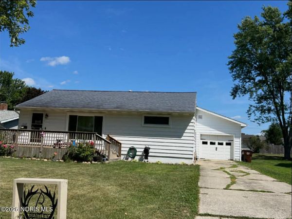 1112 Delaware Avenue, Montpelier, OH 43543