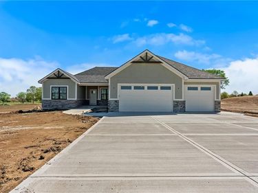 9901 Stockdale Road, Liberty, MO 64068