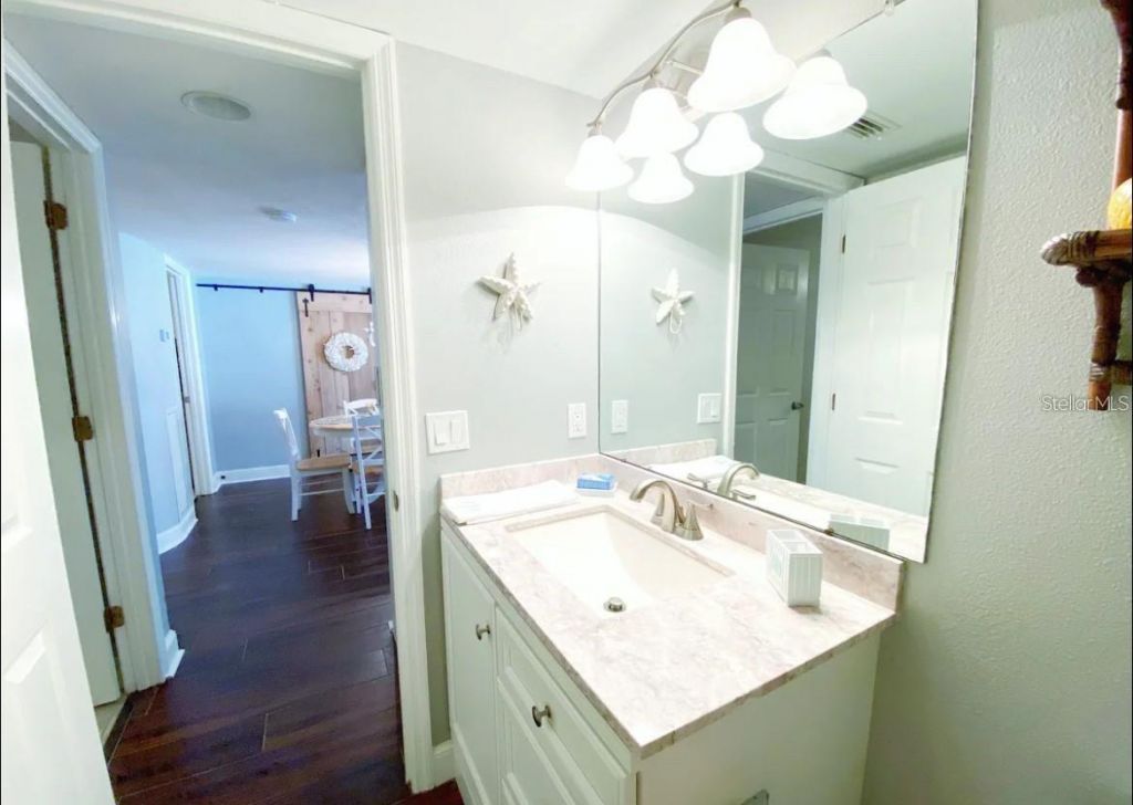 18450 Gulf Boulevard, Unit 103, Indian Shores, FL 33785 Photo