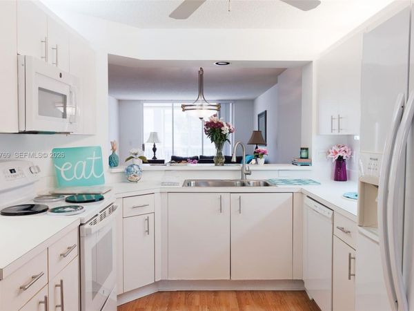 7788 Trent Dr, Unit 311, Tamarac, FL 33321