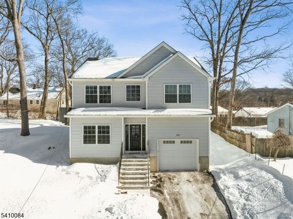 127 W End Ave, Hopatcong, NJ 07843