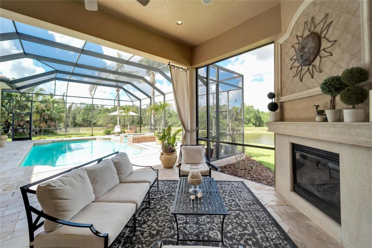 15101 Kestrelglen Way, Lithia, FL 33547 Photo