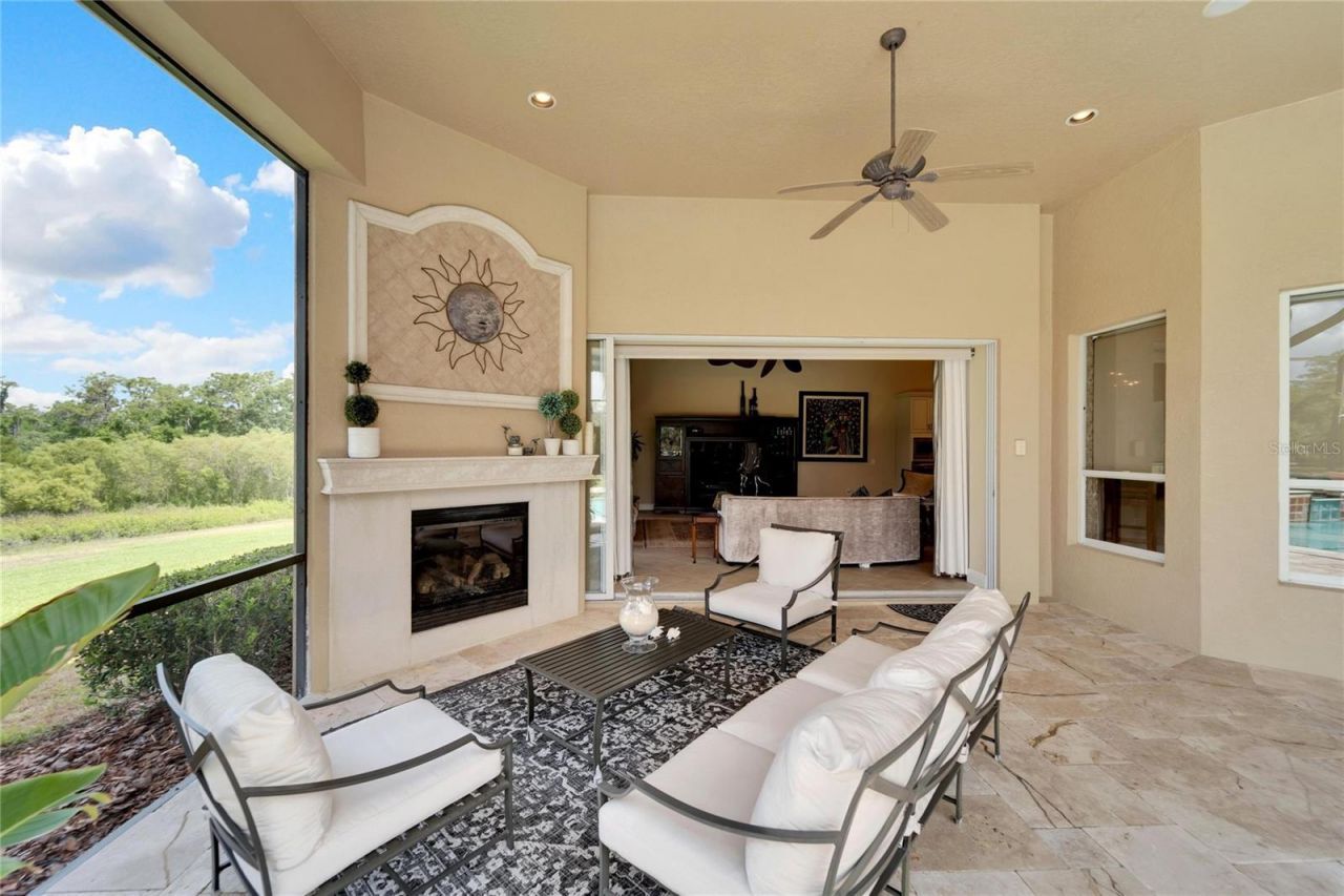 15101 Kestrelglen Way, Lithia, FL 33547 Photo